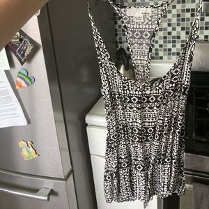 Black and white printed tank